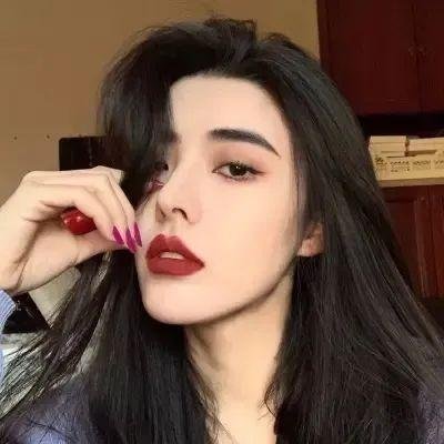一条没有变成蓝色的鱼
